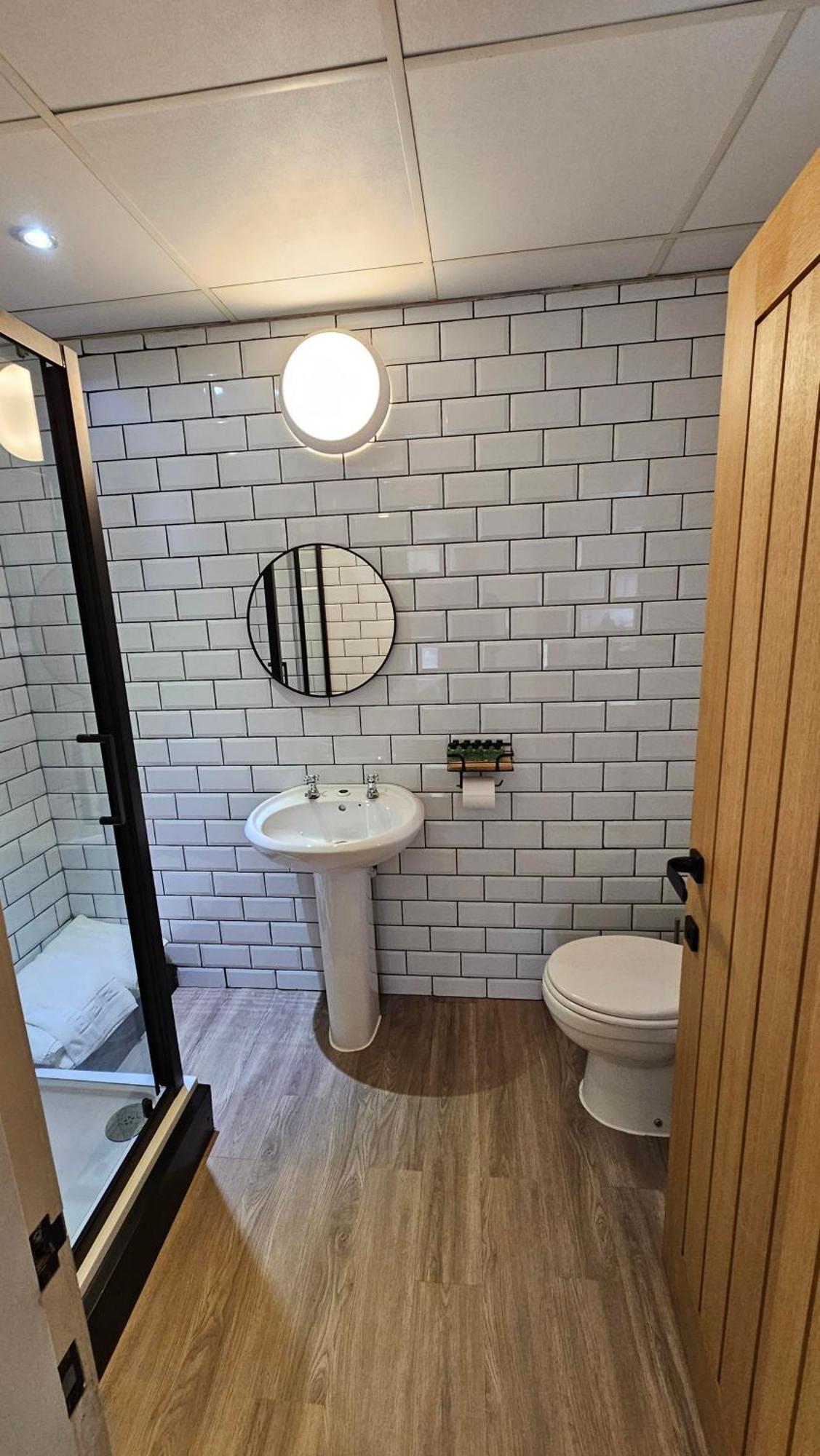 Hotel Rudyard Leek Eksteriør billede